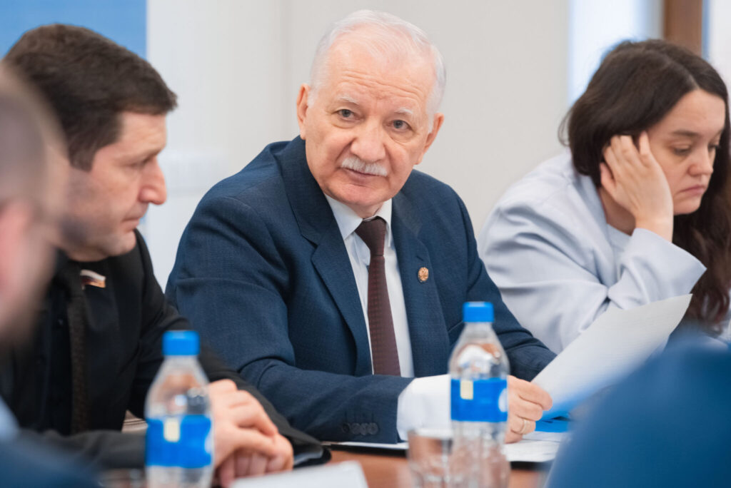 В Госдуму внесли проект о переоформлении рыболовных участков. Про рассрочку — ни слова