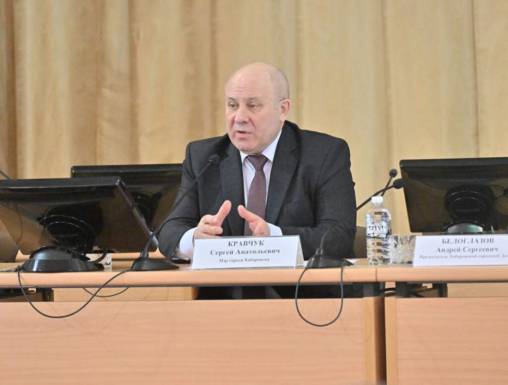 Мэр Хабаровска решил раздать «депутатский миллион»