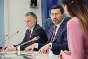 строительство моста через лену