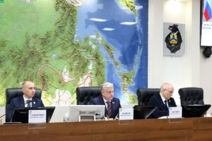 Снижение налогов и доступное жилье: Закдума Хабаровского края приняла ряд законов