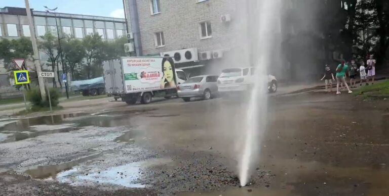 В столице Приамурья появился несогласованный фонтан